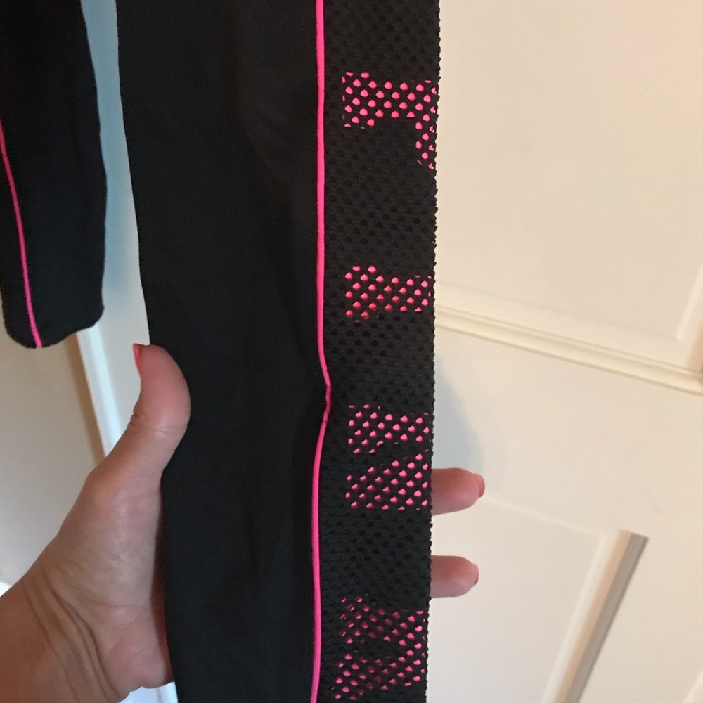 Brand new Knockout leggings